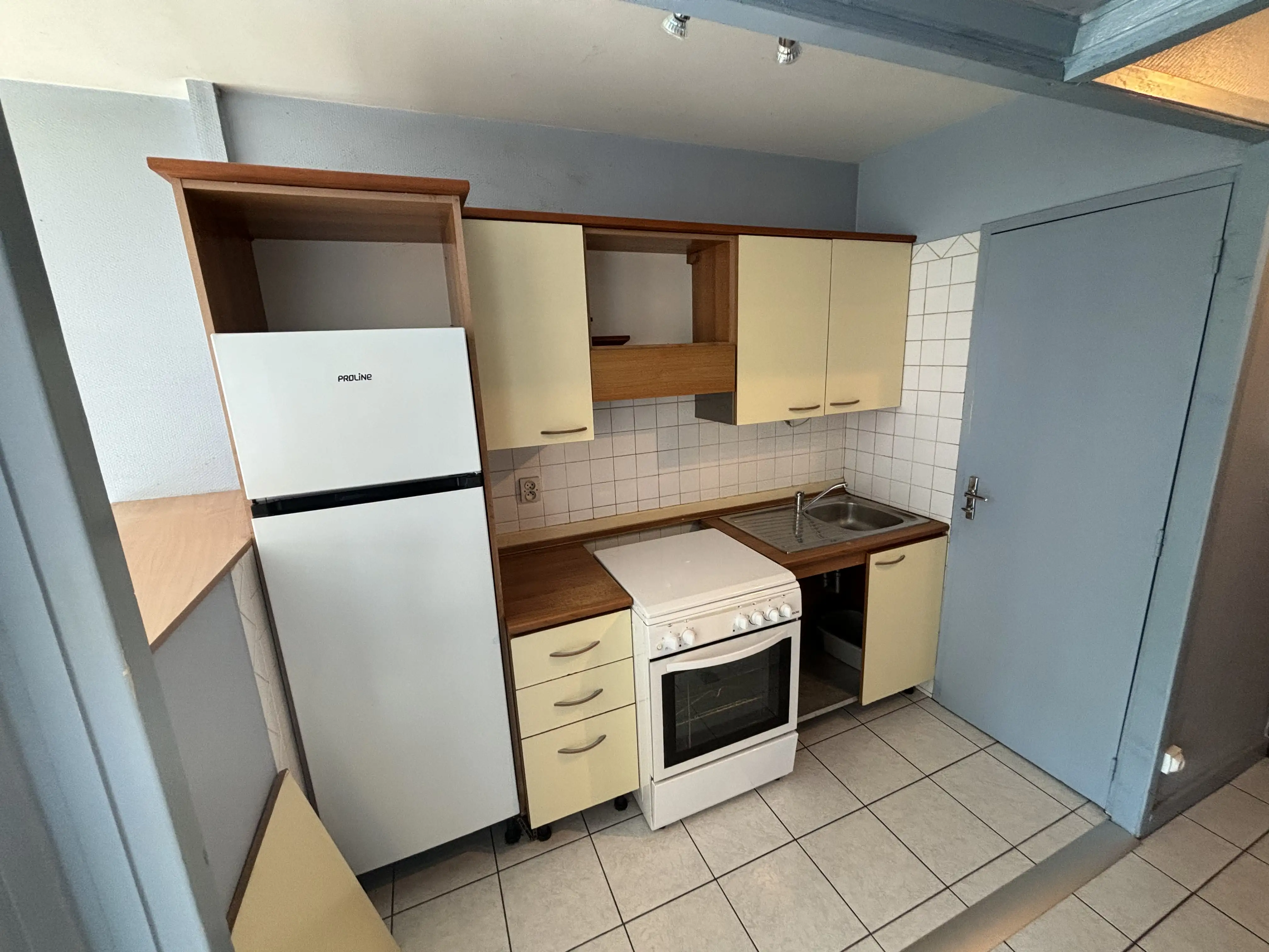 Cuisine d'un studio des années 70